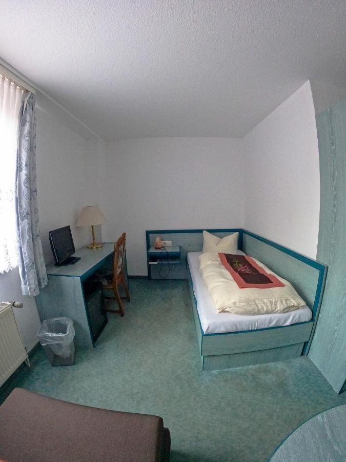 Hotel Diana Schonwalde-Glien ภายนอก รูปภาพ