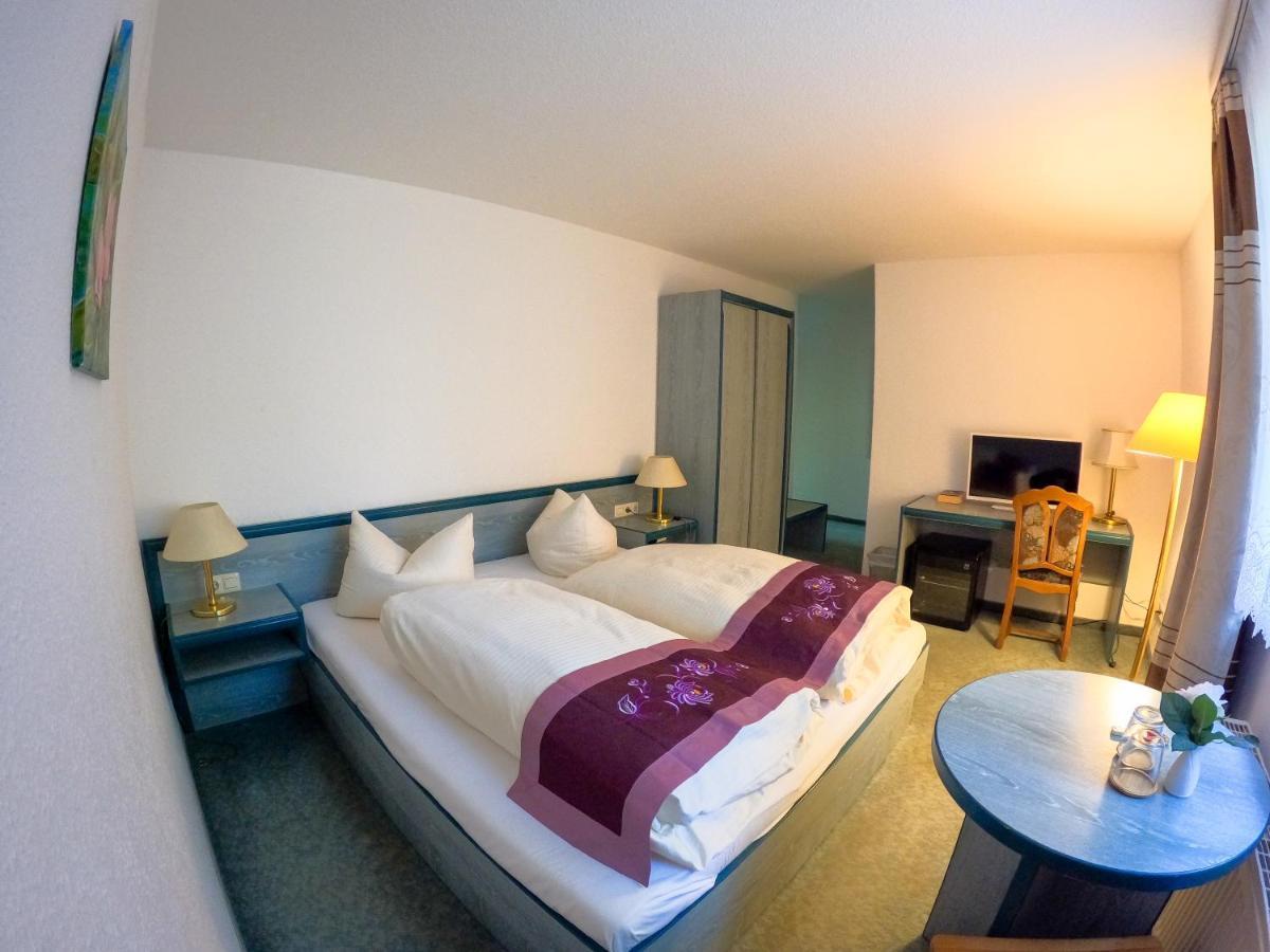 Hotel Diana Schonwalde-Glien ภายนอก รูปภาพ