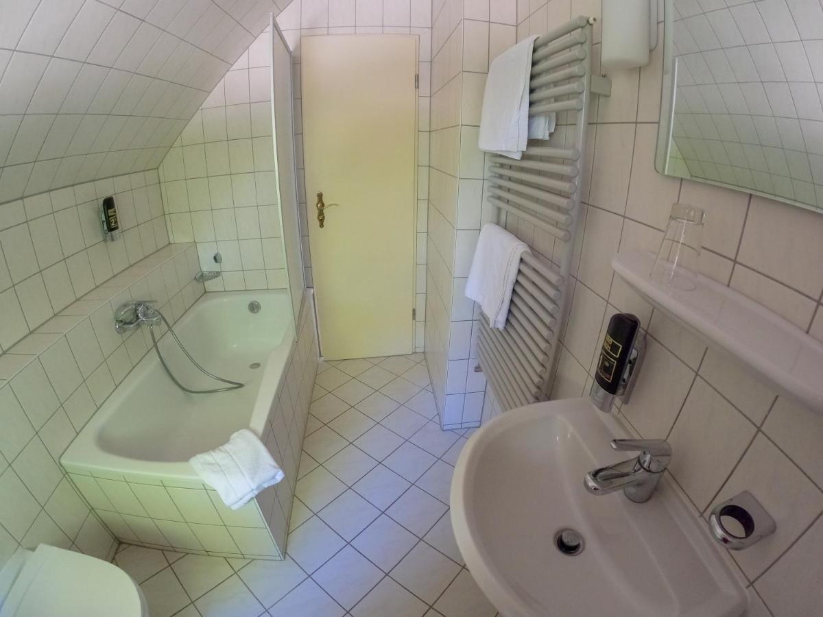 Hotel Diana Schonwalde-Glien ภายนอก รูปภาพ