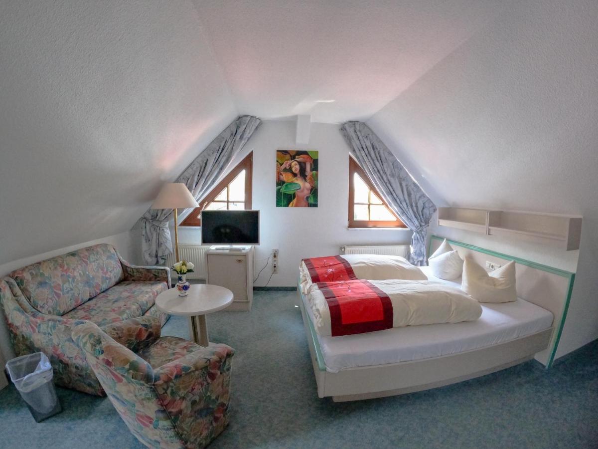 Hotel Diana Schonwalde-Glien ภายนอก รูปภาพ