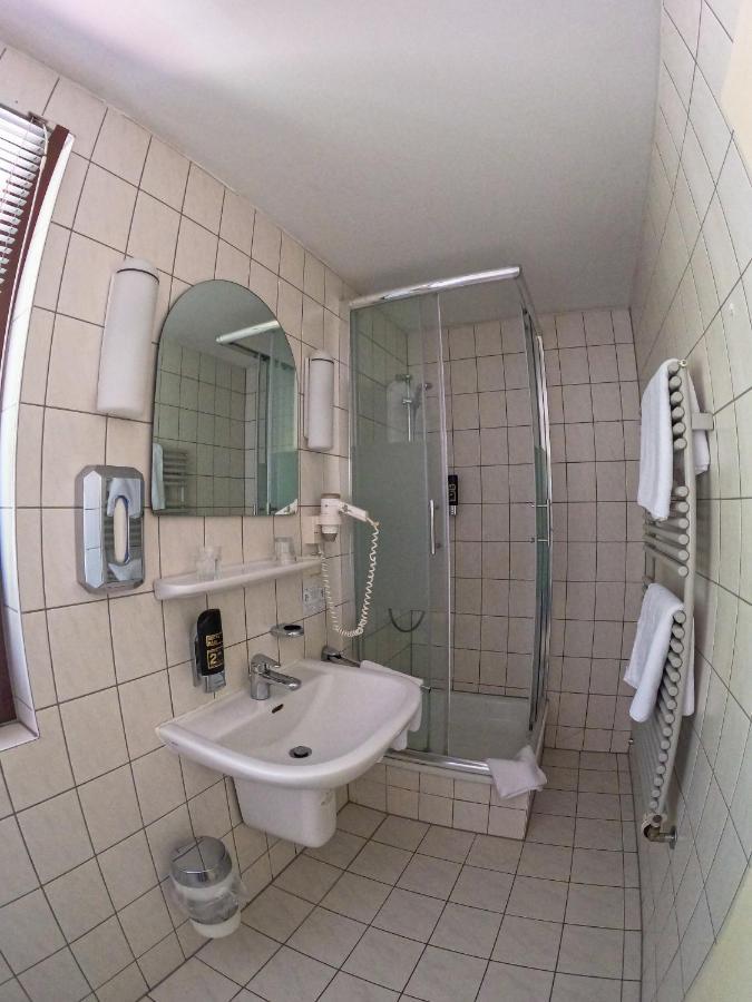 Hotel Diana Schonwalde-Glien ภายนอก รูปภาพ