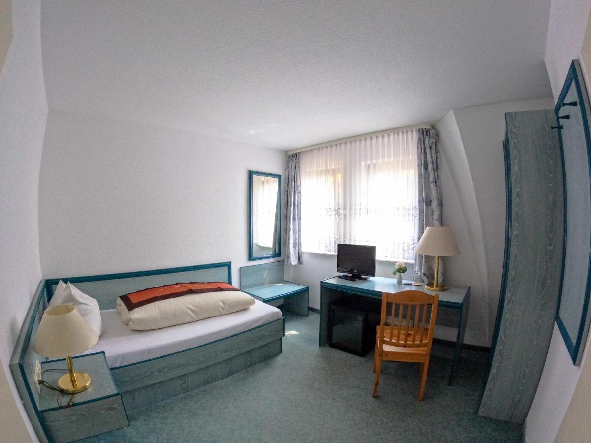 Hotel Diana Schonwalde-Glien ภายนอก รูปภาพ
